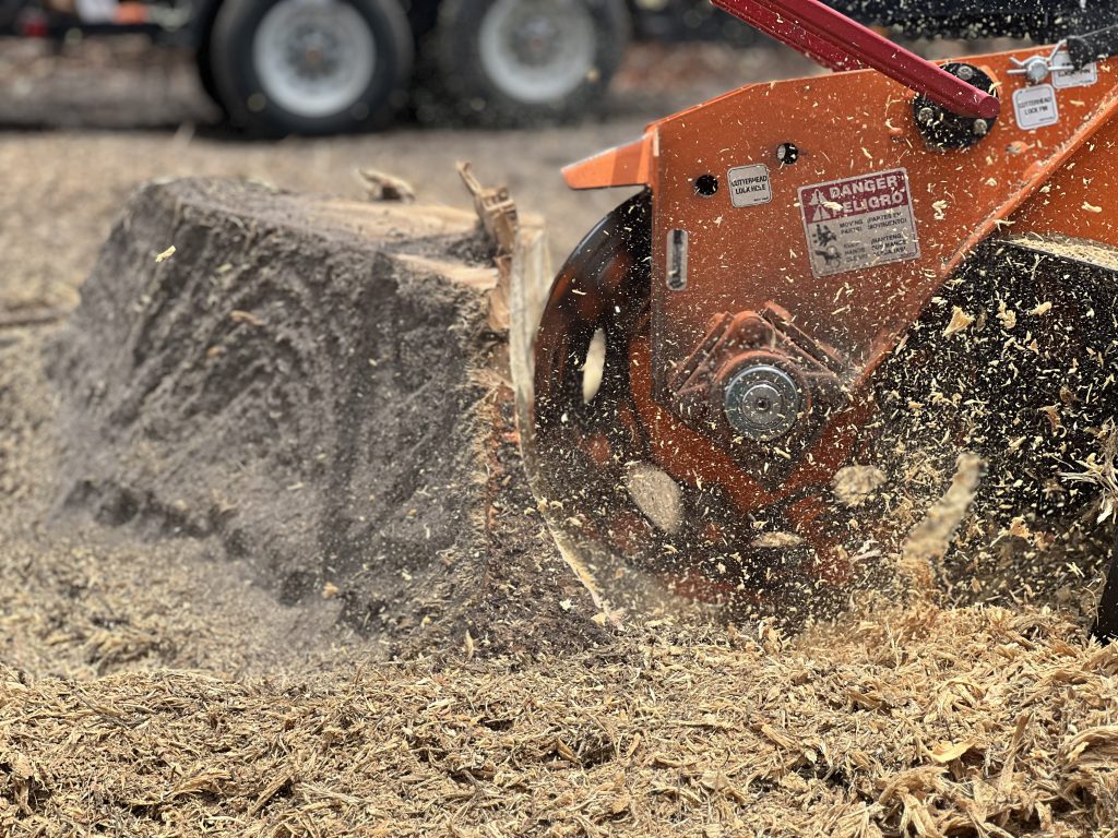 professional stump grinding polk county fl